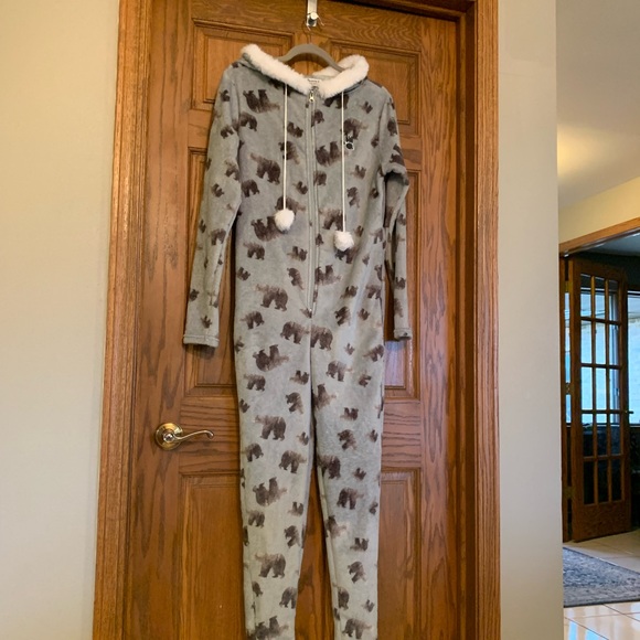 BearPaw Other - Bearpaw Onesie Pajamas